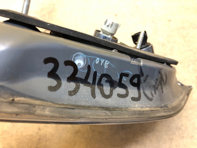 8158148120 TOYOTA Фонарь задний правый внутренний купить в Ужгород