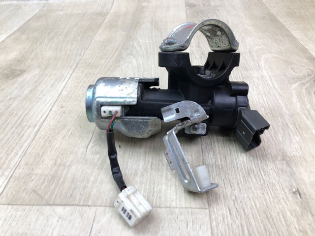 819101R100 Замок зажигания купить Винница