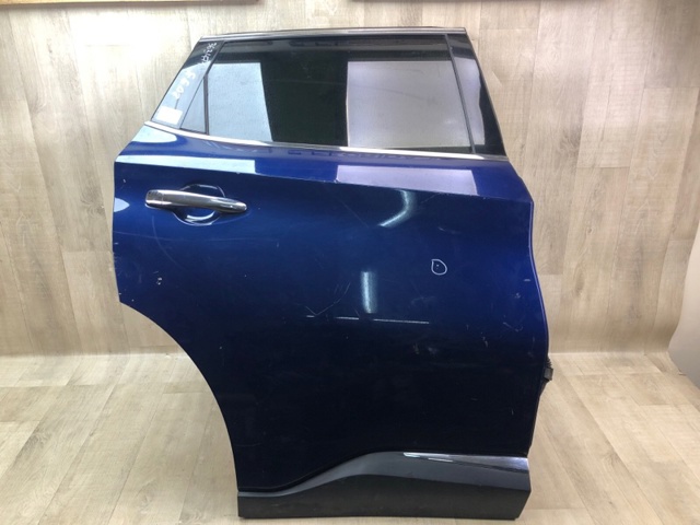 Дверь пассажирская задняя правая 821005AA0A NISSAN