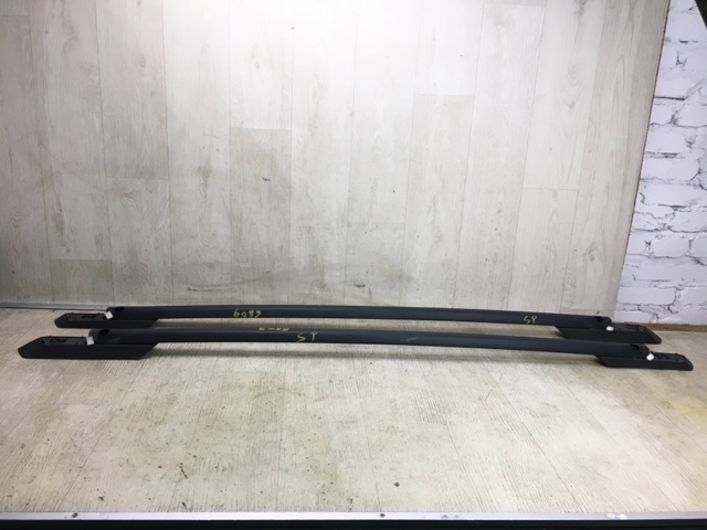 Передние тормозные колодки 82211460 CHRYSLER