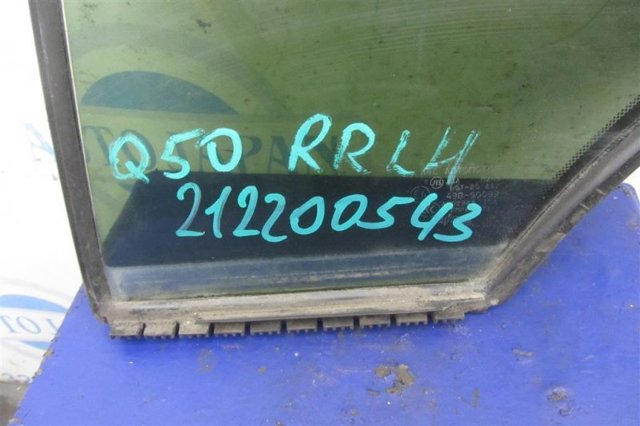 Уголок задней левой двери 822636HE0A NISSAN
