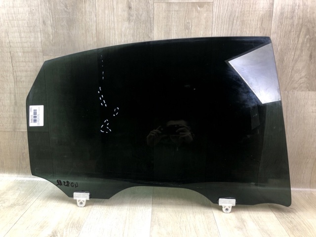 823001CA1A Стекло двери задней правой купить Ровно