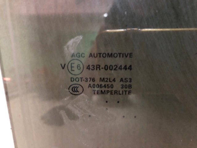 NISSAN 823003JA1C Стекло двери задней правой в наличии Винница