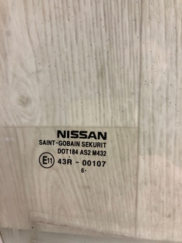 NISSAN 823005HA0A Стекло двери задней правой в наличии Павлоград