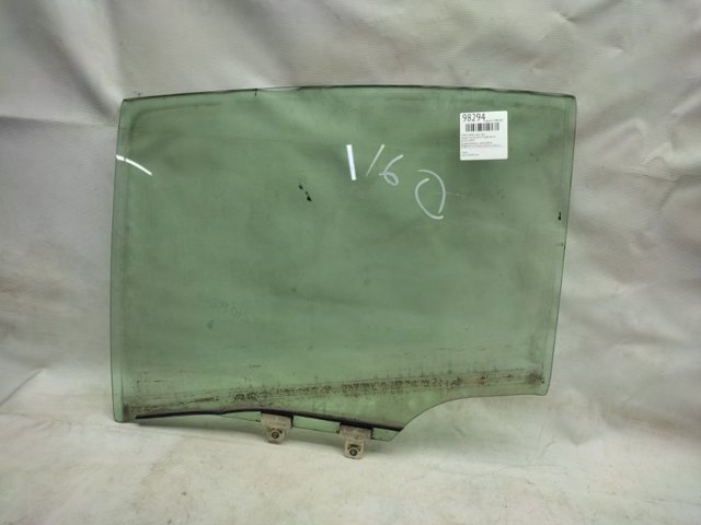 Стекло задней двери, левой 82301JK000 NISSAN