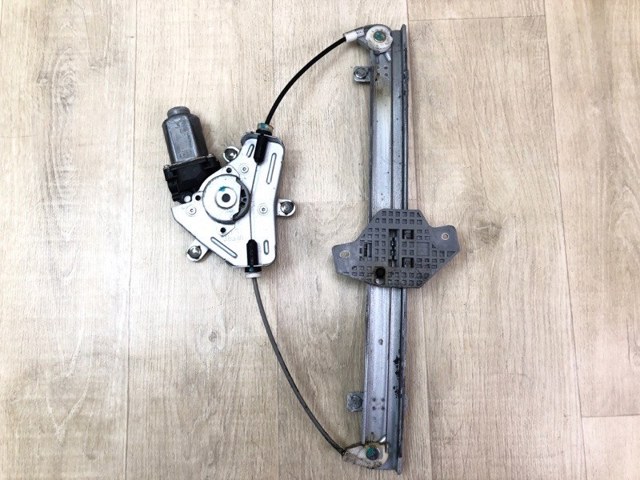 Стеклоподъемник передней левой двери 824031R110 HYUNDAI