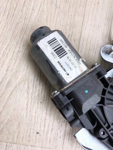 Механизм стеклоподъемника двери передней, правой 824040U010 HYUNDAI