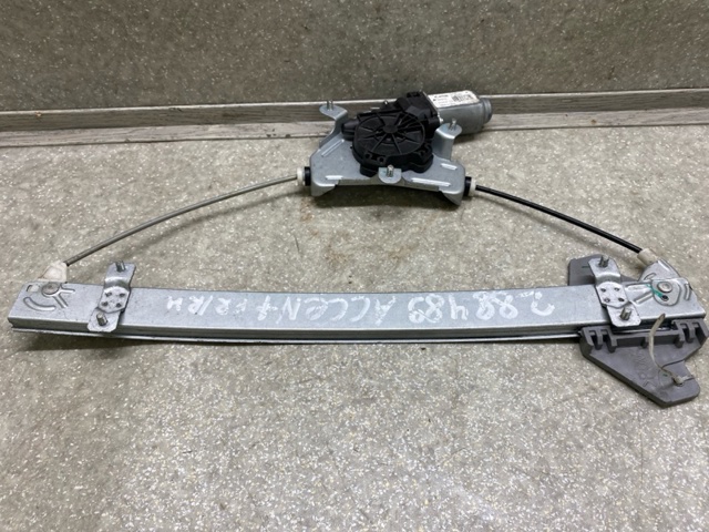824041R110 HYUNDAI Механизм стеклоподъемника двери передней правой купить в Киев