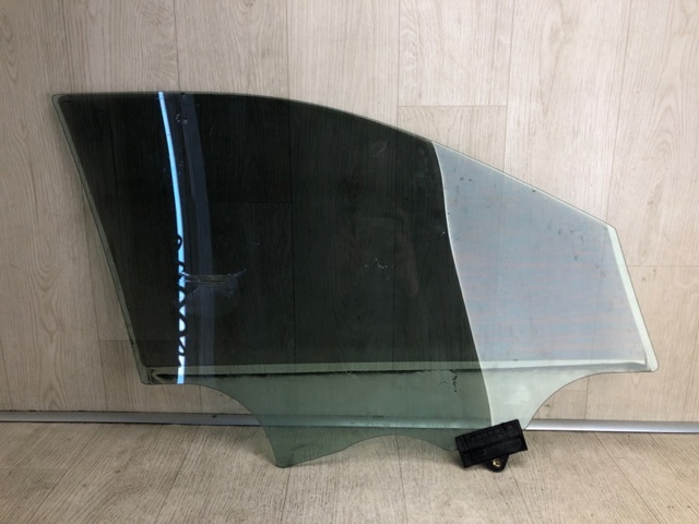 824102W060 HYUNDAI Стекло двери передней левой купить в Ирпень