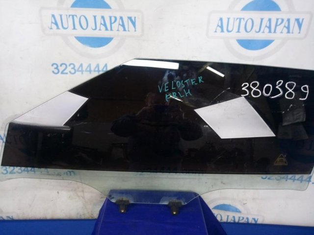 Стекло водительской двери 824112V000 HYUNDAI