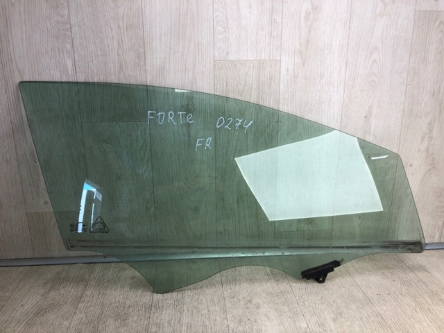 82420A7020 Стекло двери передней правой купить Чернигов