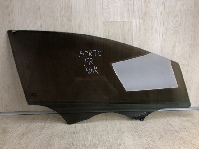 Стекло передней двери, правой 82420A7050 HYUNDAI