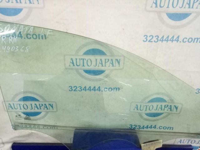 Стекло передней правой двери 82420C2000 HYUNDAI