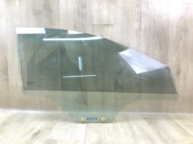824210U010 HYUNDAI Стекло двери передней правой купить в Харьков