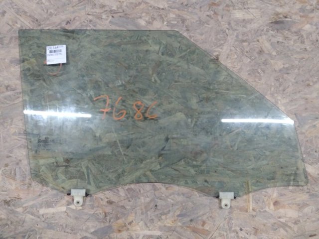 Стекло передней двери, правой 824212K000 HYUNDAI
