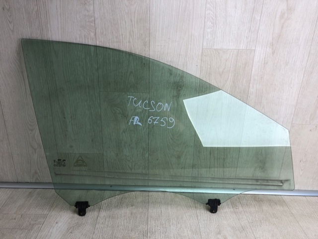 Стекло двери передней правой 824212S010 HYUNDAI