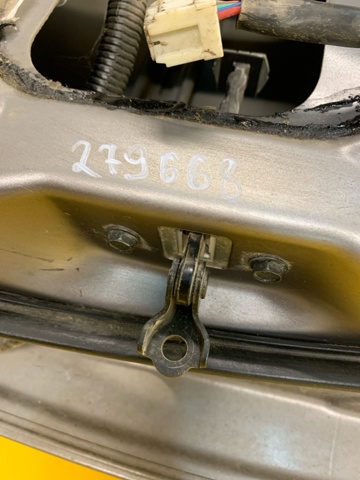 Ограничитель двери, задний 824301AA0A NISSAN