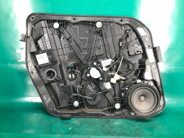 HYUNDAI 82450B2010 Мотор стеклоподъемника двери передней левой в наличии Винница