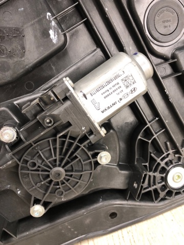 82450F2000 HYUNDAI купить в Черновцы
