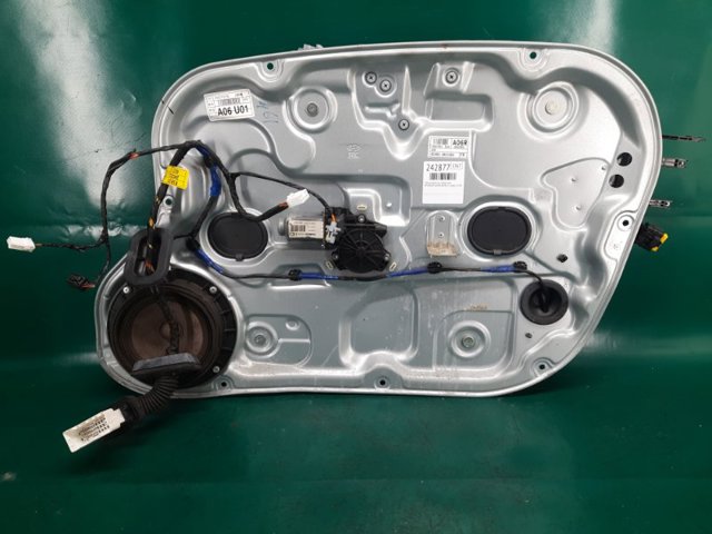 Мотор стеклоподъемника двери передней, правой 824602H000 HYUNDAI
