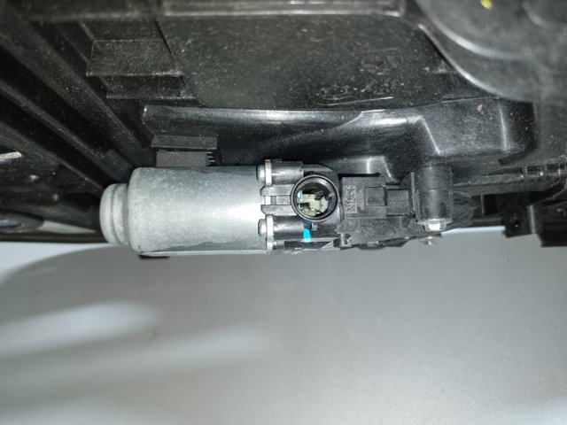 82460F2000 HYUNDAI Мотор стеклоподъемника двери передней правой купить в Черкассы