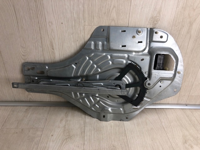 824802E010 HYUNDAI купить в Николаев