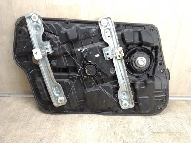 824813Q001 HYUNDAI купить в Киев