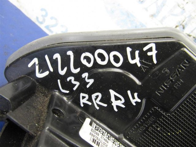 NISSAN 825003TA0A Замок двери задней правой в наличии Ирпень