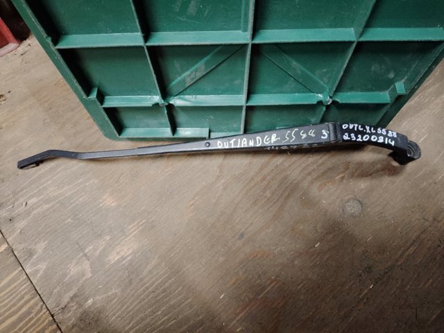 Рычаг дворника 8250A172 MITSUBISHI