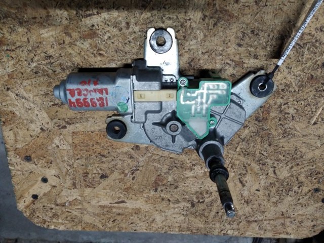 Мотор стеклоочистителя заднего стекла 8253A056 MITSUBISHI