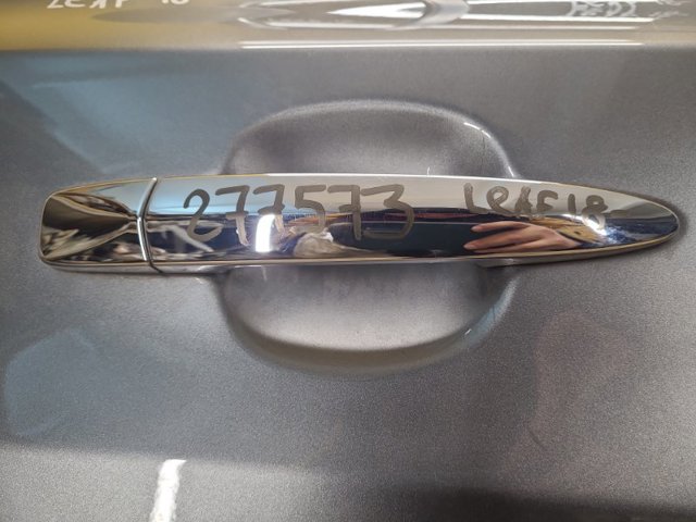 Ручка двери задней наружная 826409N00A NISSAN