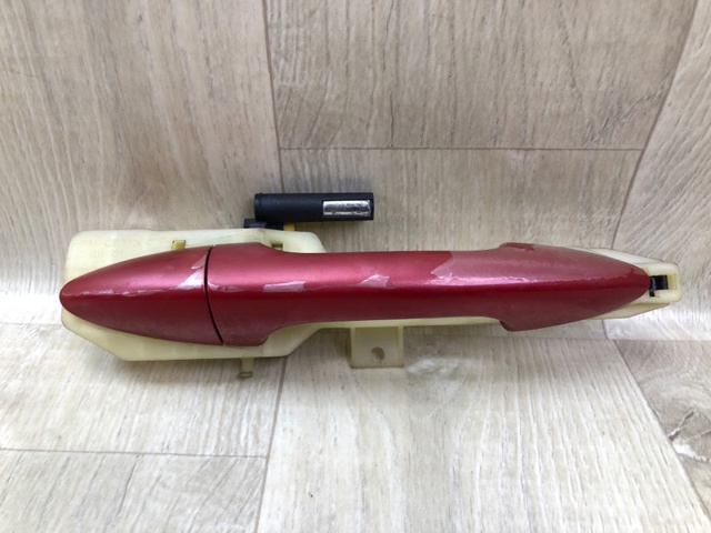 Ручка двери передней наружная правая 826611R050 HYUNDAI