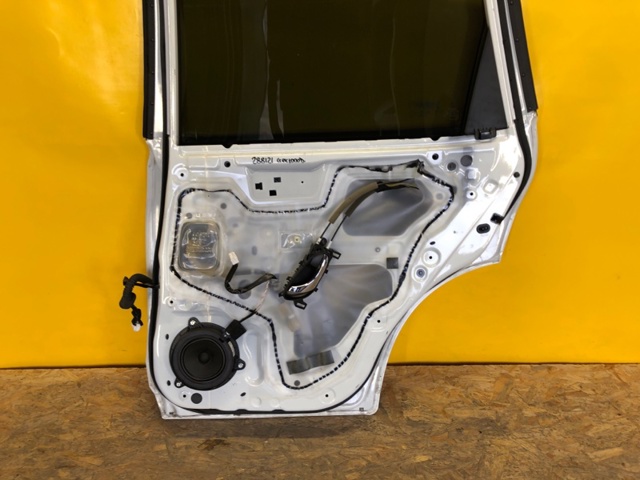  Механизм стеклоподъемника правой задней двери 827206FR0A NISSAN
