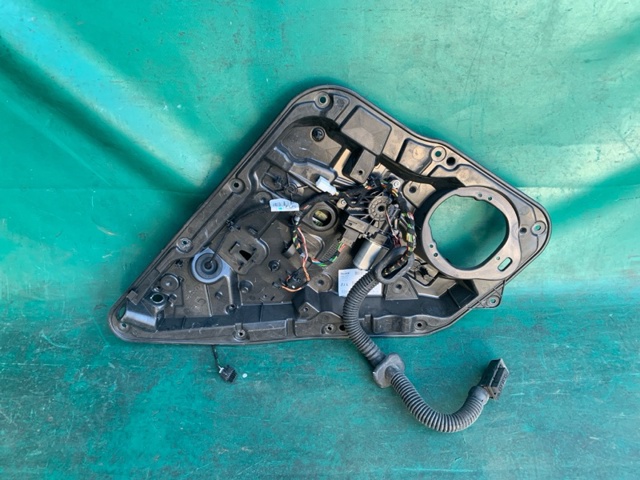 Стеклоподъемник левой задней двери 827215DM0A NISSAN