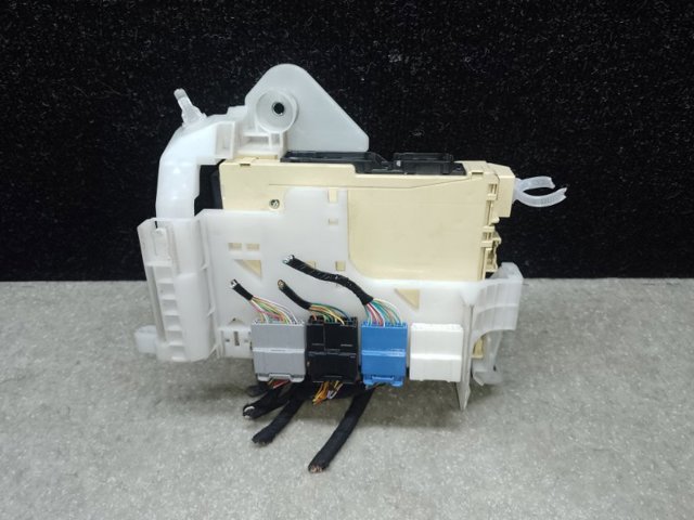 8273006A81 TOYOTA купить в Полтава