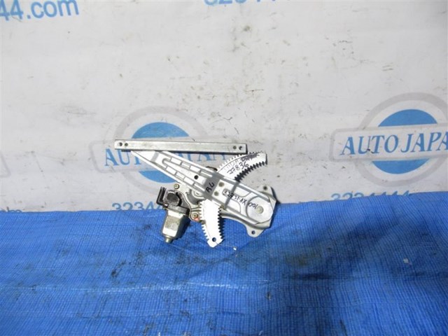 Мотор стеклоподъемника двери задней, левой 82731AX001 NISSAN