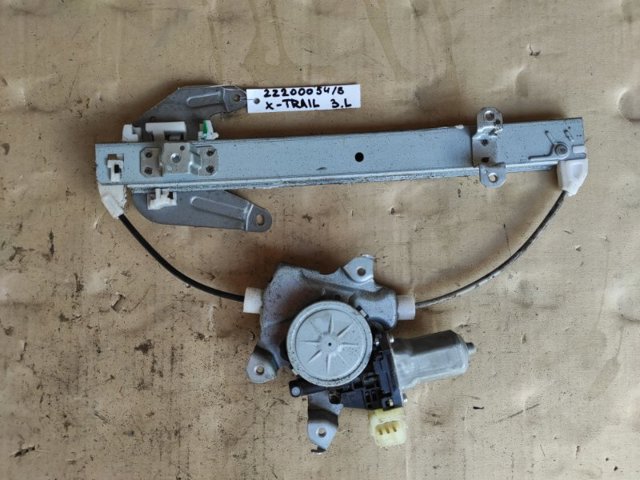 Моторчик стеклоподъемника двери задней, левой 82731JG00A NISSAN