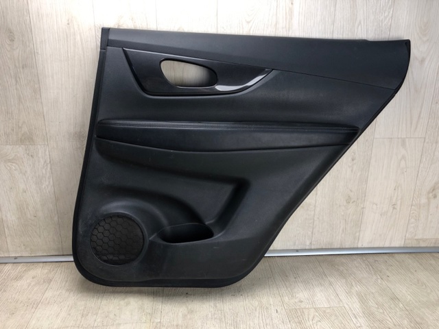 Обивка двери боковой (сдвижной) 829007FA0A NISSAN