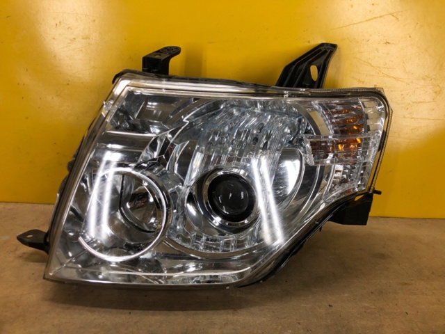 Блок фара левая 8301B329 MITSUBISHI