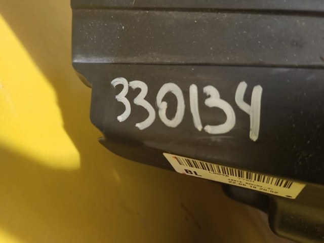MITSUBISHI 8301D331 Левая фара в наличии Винница
