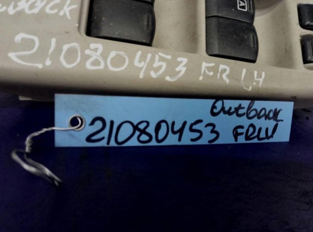 Кнопки переднего левого стекло подъемника 83071AJ010 SUBARU