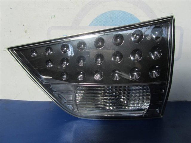 Фонарь задний внутренний правый 8331A006 MITSUBISHI