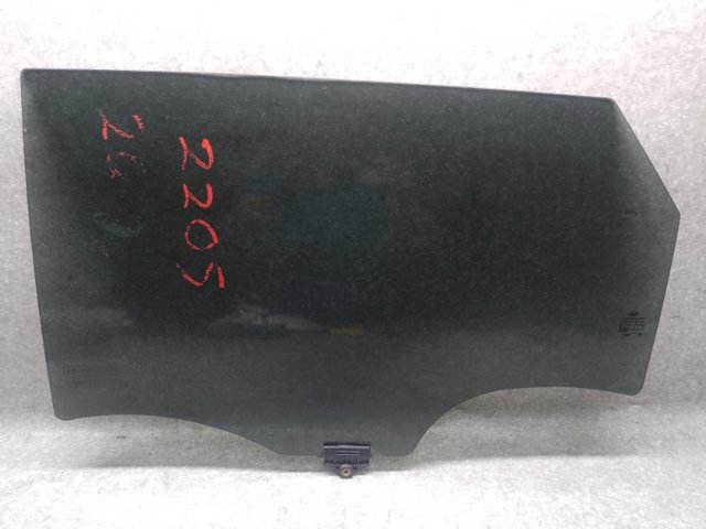 Стекло двери задней левой 83410D3010 HYUNDAI