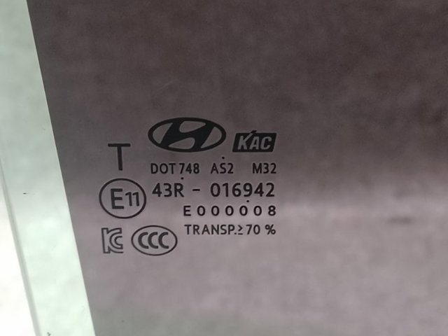 HYUNDAI 83420J9020 Стекло двери задней правой в наличии Киев