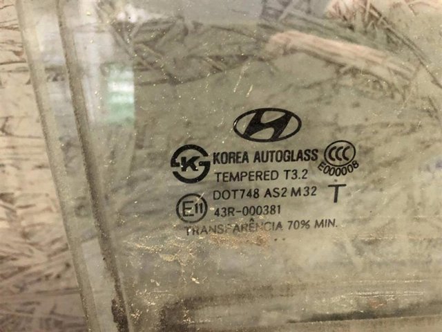834211E011 HYUNDAI Стекло двери задней правой купить в Киев