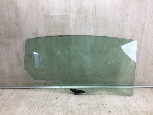 Окно задней двери 834213X000 HYUNDAI