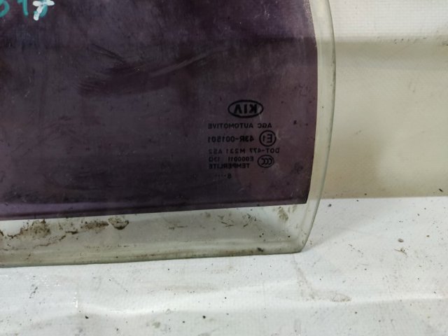 834271G010 Стекло-форточка двери задней правой купить Николаев