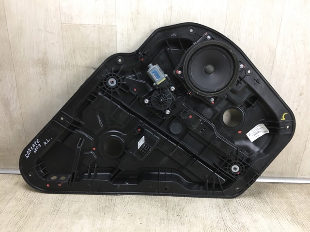 HYUNDAI 834502W000 Мотор стеклоподъемника двери задней левой в наличии Каменское