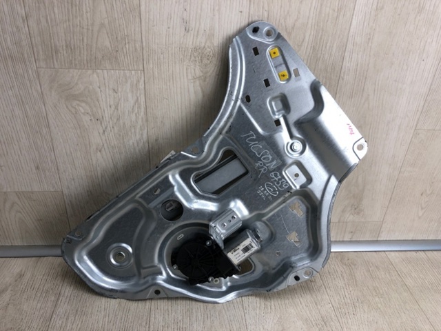  Механизм стеклоподъемника правой задней двери 834602S000 HYUNDAI