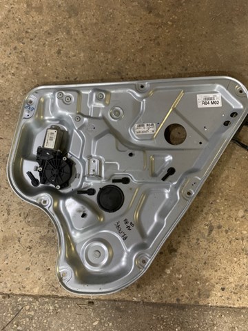 Стеклоподъемник левой задней двери 834712H010 HYUNDAI